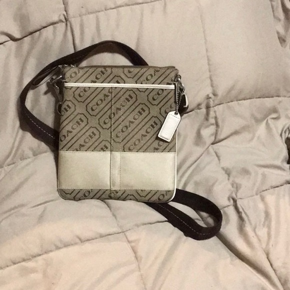 Coach Crossbody Bag - Picture 2 of 7